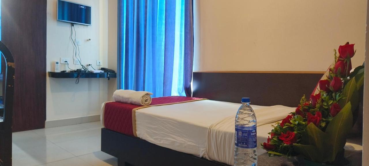 Hotel Pioneer Paradise Nagercoil Bagian luar foto