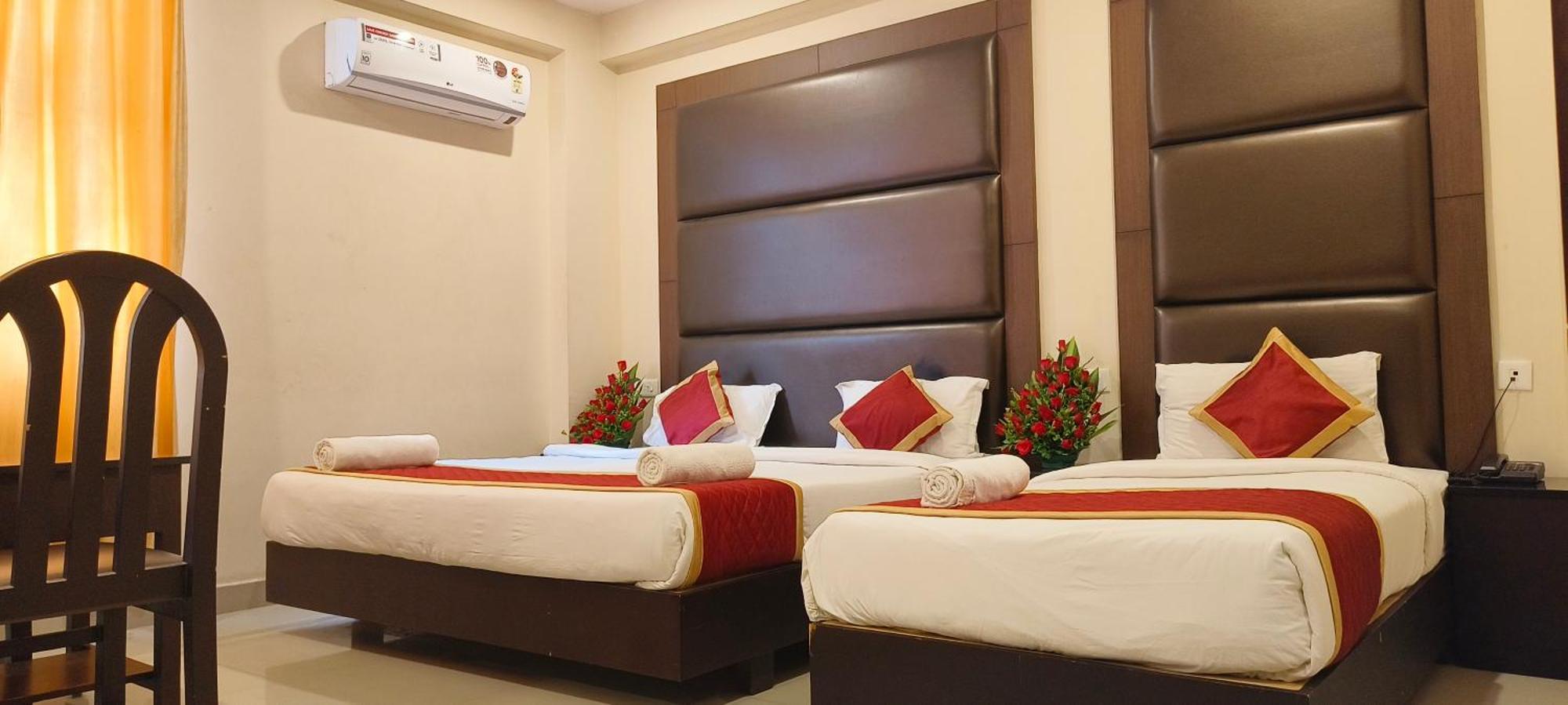 Hotel Pioneer Paradise Nagercoil Bagian luar foto