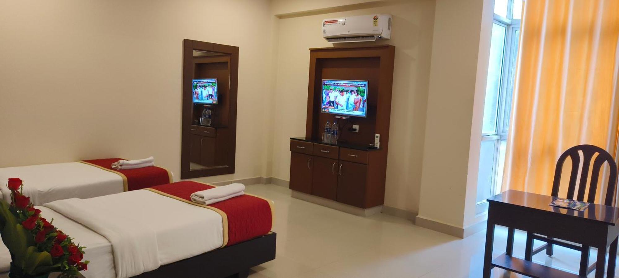 Hotel Pioneer Paradise Nagercoil Bagian luar foto